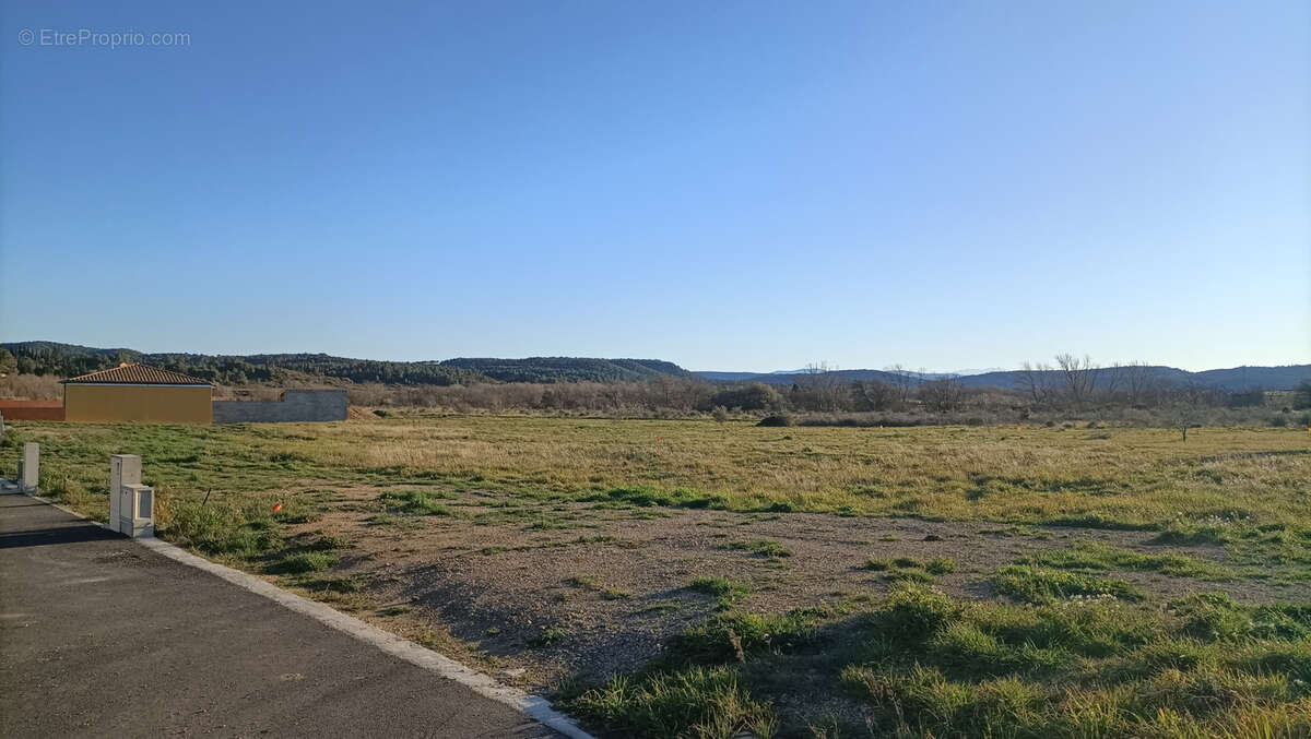 Terrain à FERRALS-LES-CORBIERES