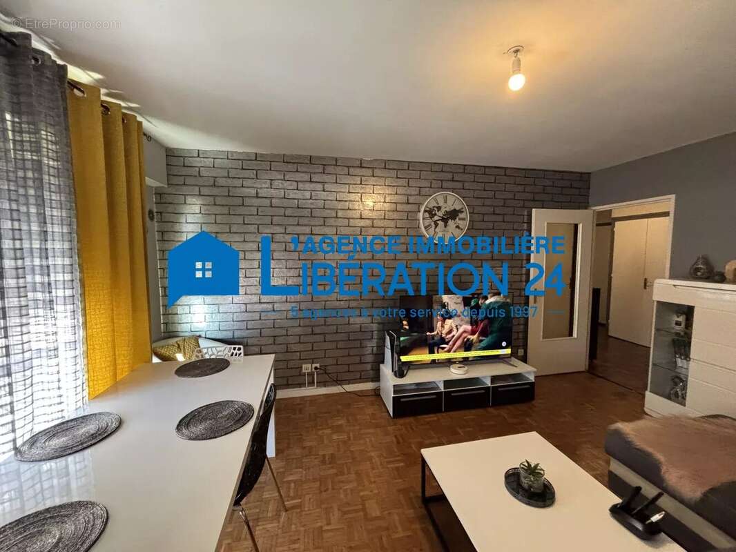 Appartement à SAINT-ETIENNE