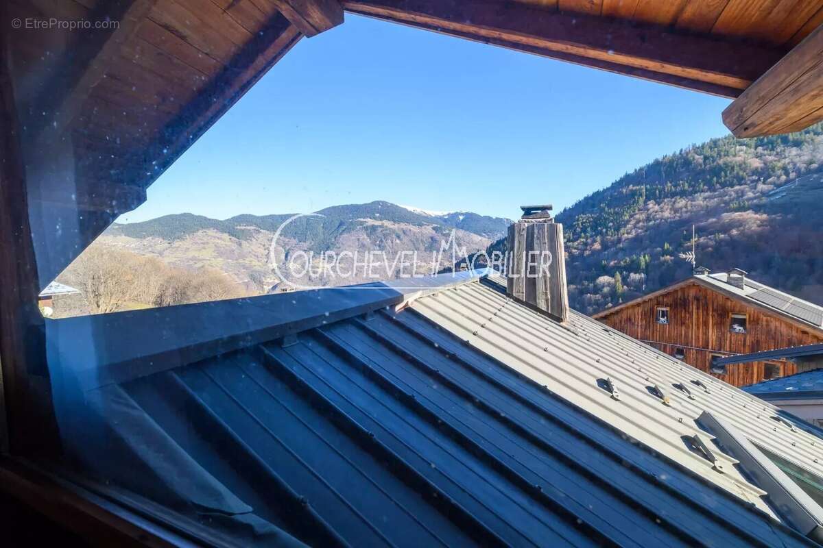 Maison à LES ALLUES