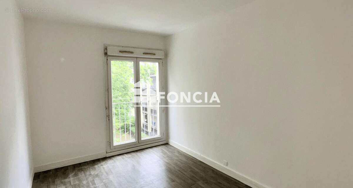 Appartement à TREMBLAY-EN-FRANCE