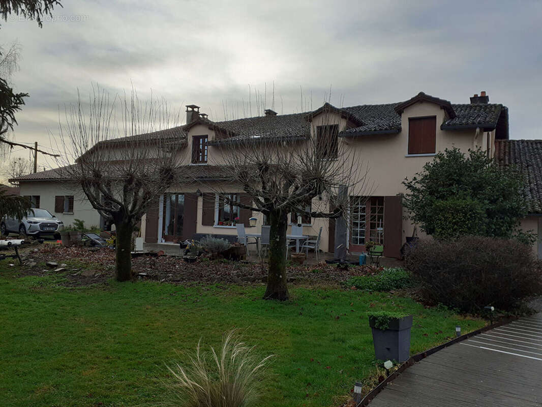 Maison à SEREILHAC