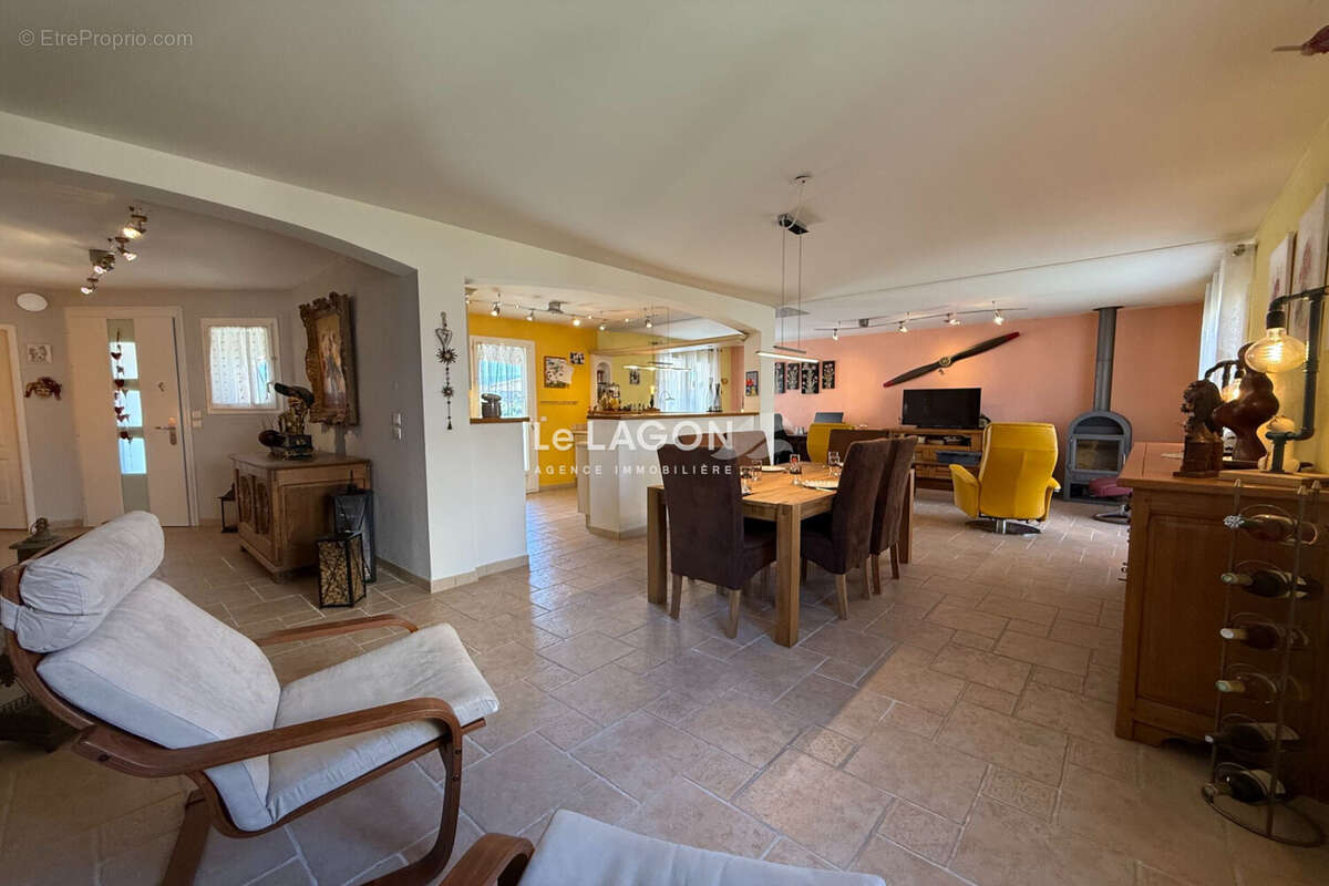 Maison à LATOUR-BAS-ELNE