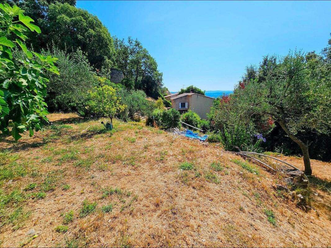 Maison à SPERACEDES