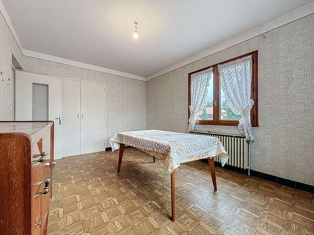 Appartement à AIX-LES-BAINS