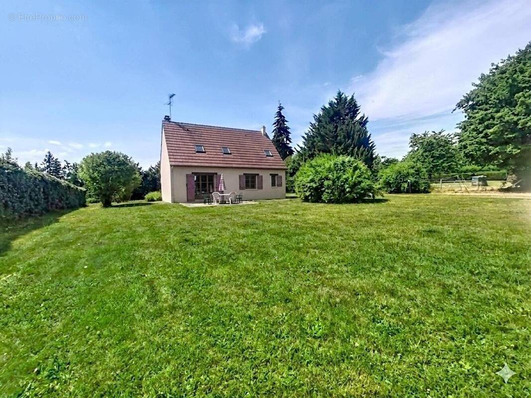 Photo 1 - Maison à EVREUX