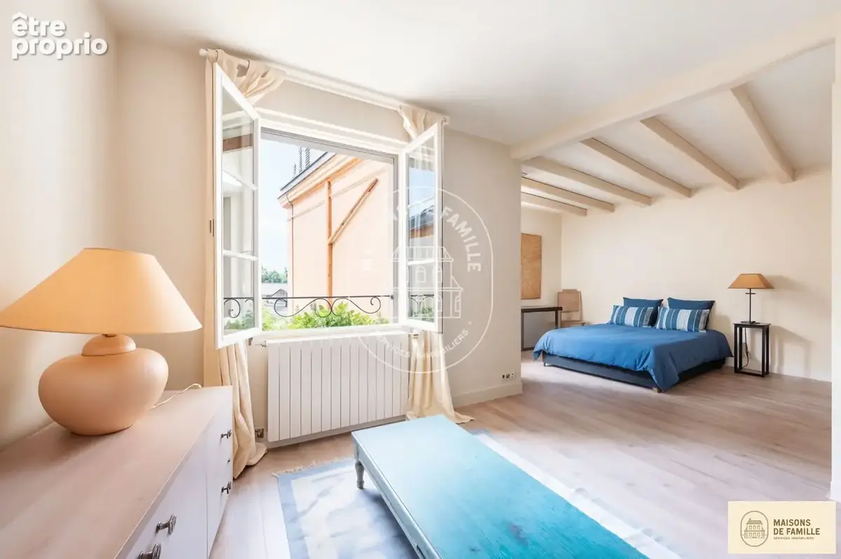 Le Bourg - Maison de caractère de 250m2 à La Celle Saint Cloud - photo 16