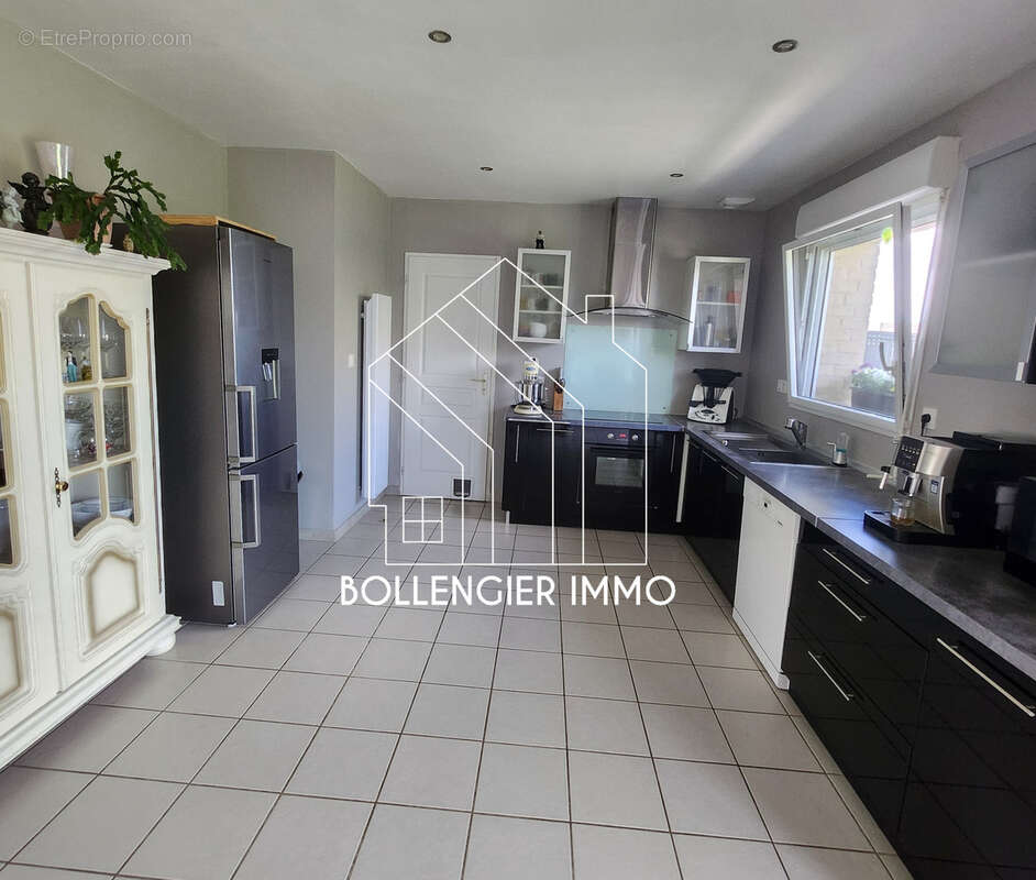 ARNEKE - Pavillon individuel en parfait état ! - photo 7