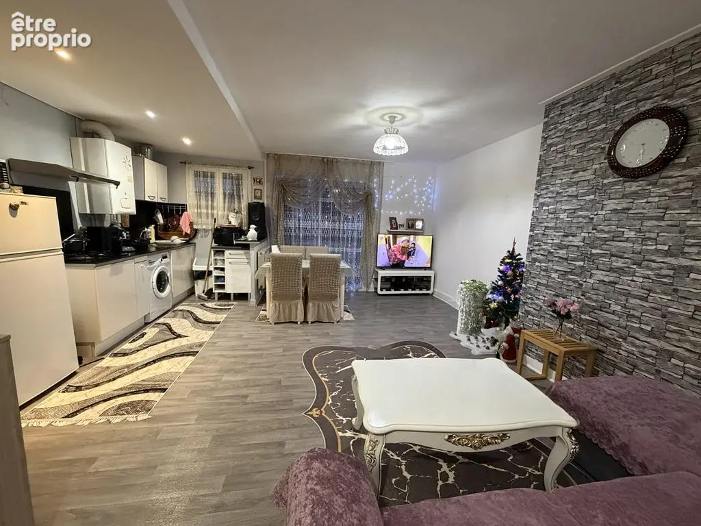 Bordeaux Chartrons - Appartement T3 de 55 m² avec balcon, cellier et parking - photo 2