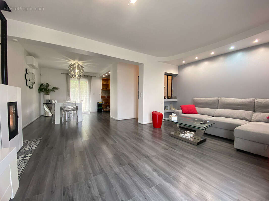 Maison à MITRY-MORY