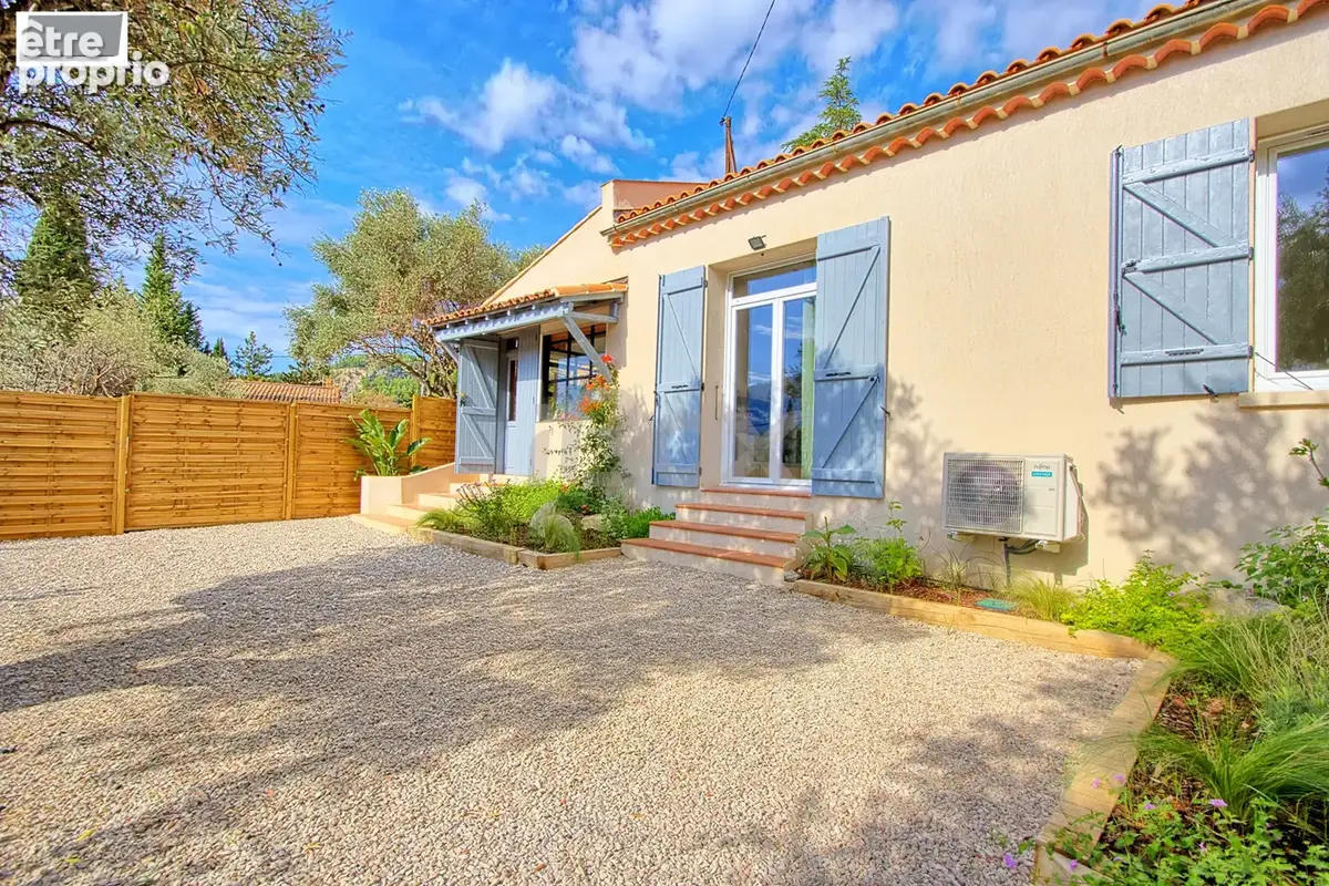 Le Revest les Eaux Villa T4 vue dégagée - photo 29