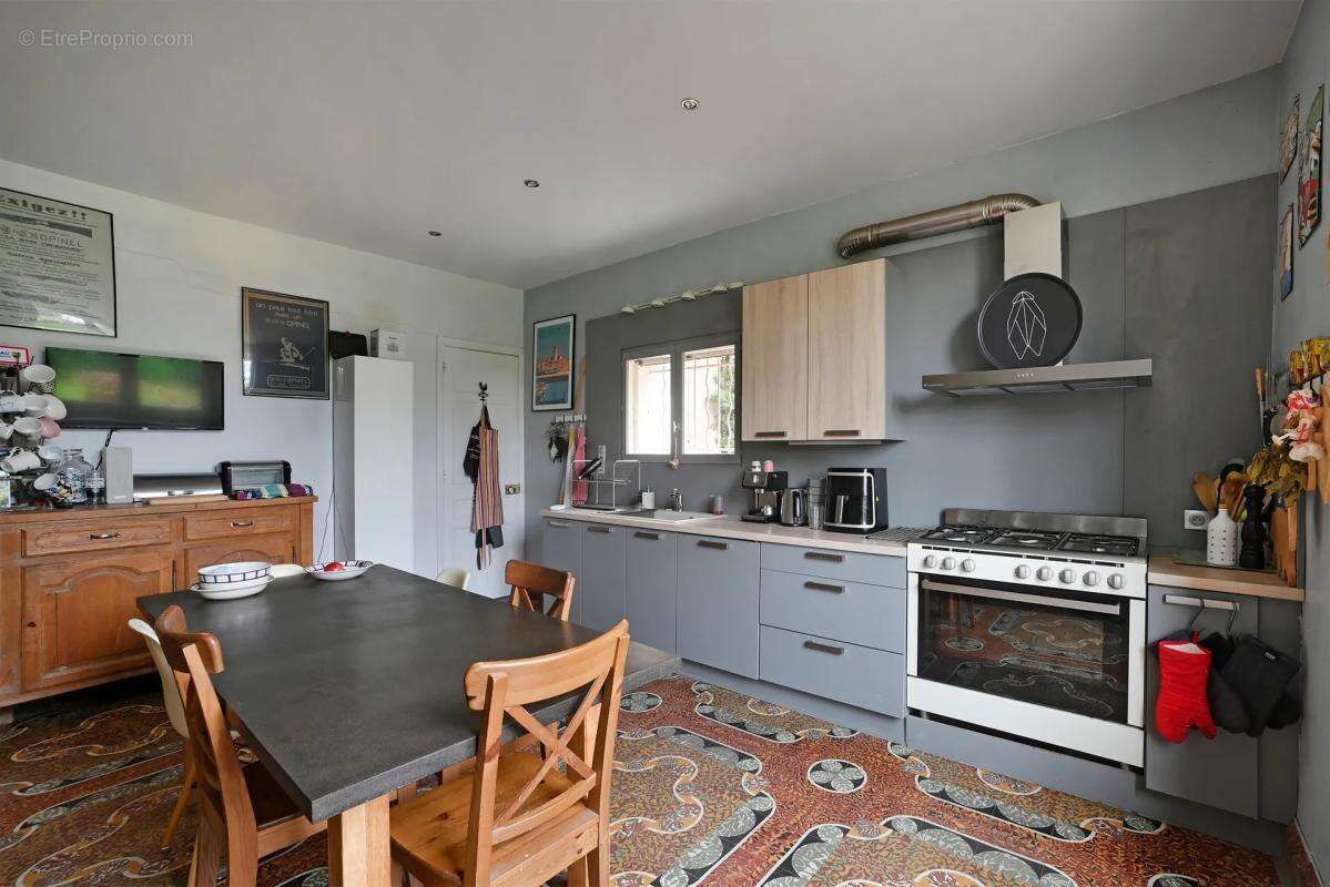 Maison à CHATEAURENARD