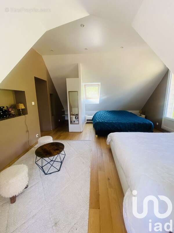 Maison 400 m² à Pernois  - photo 8