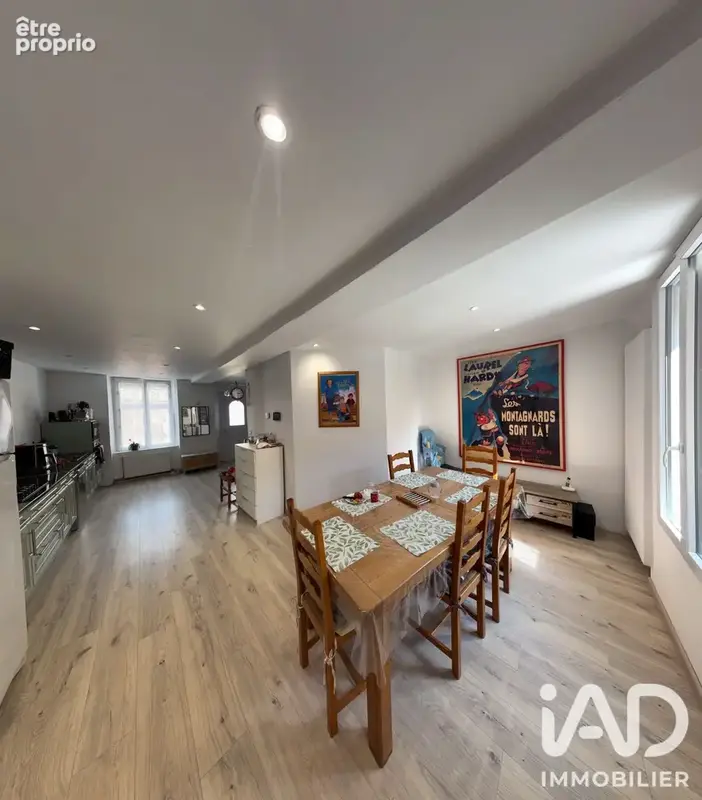 Photo 1 - Maison à ESTREES-SAINT-DENIS
