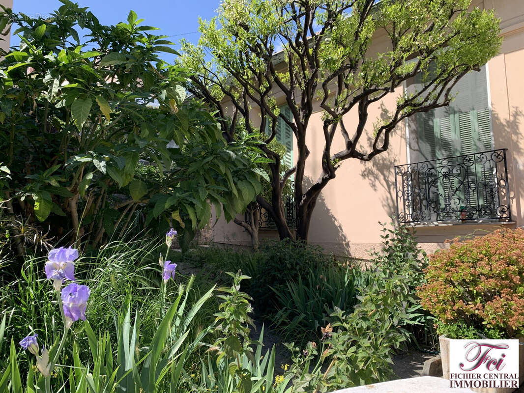 Appartement à MENTON