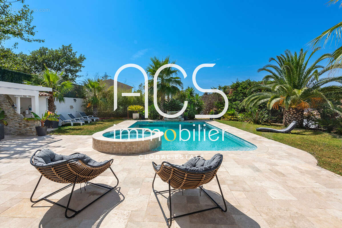 Fréjus - Villa à vendre 172 m², 4 chambres avec piscine & jacuzzi, domaine privé sécurisé - photo 5