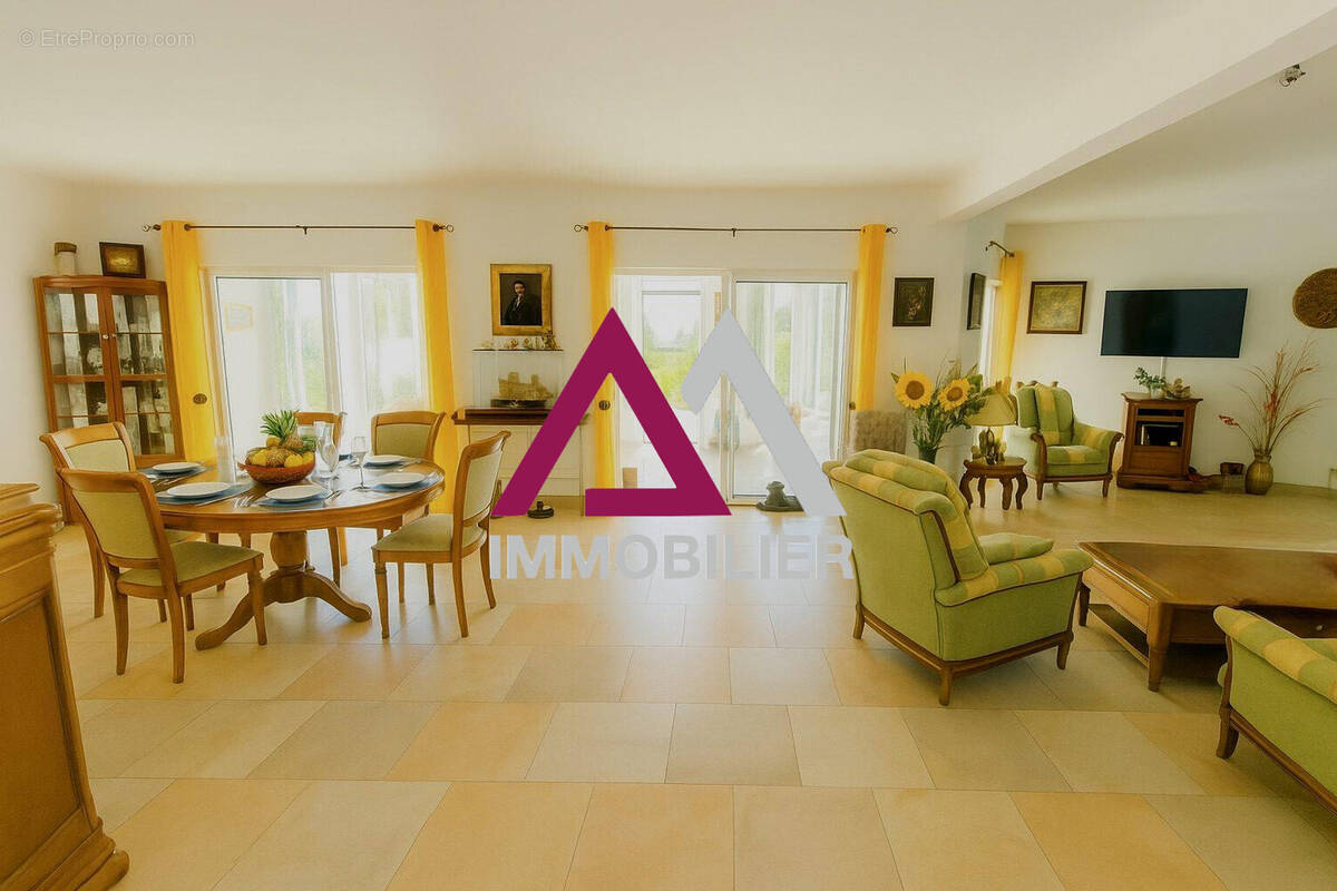 Maison à SAINT-DENIS