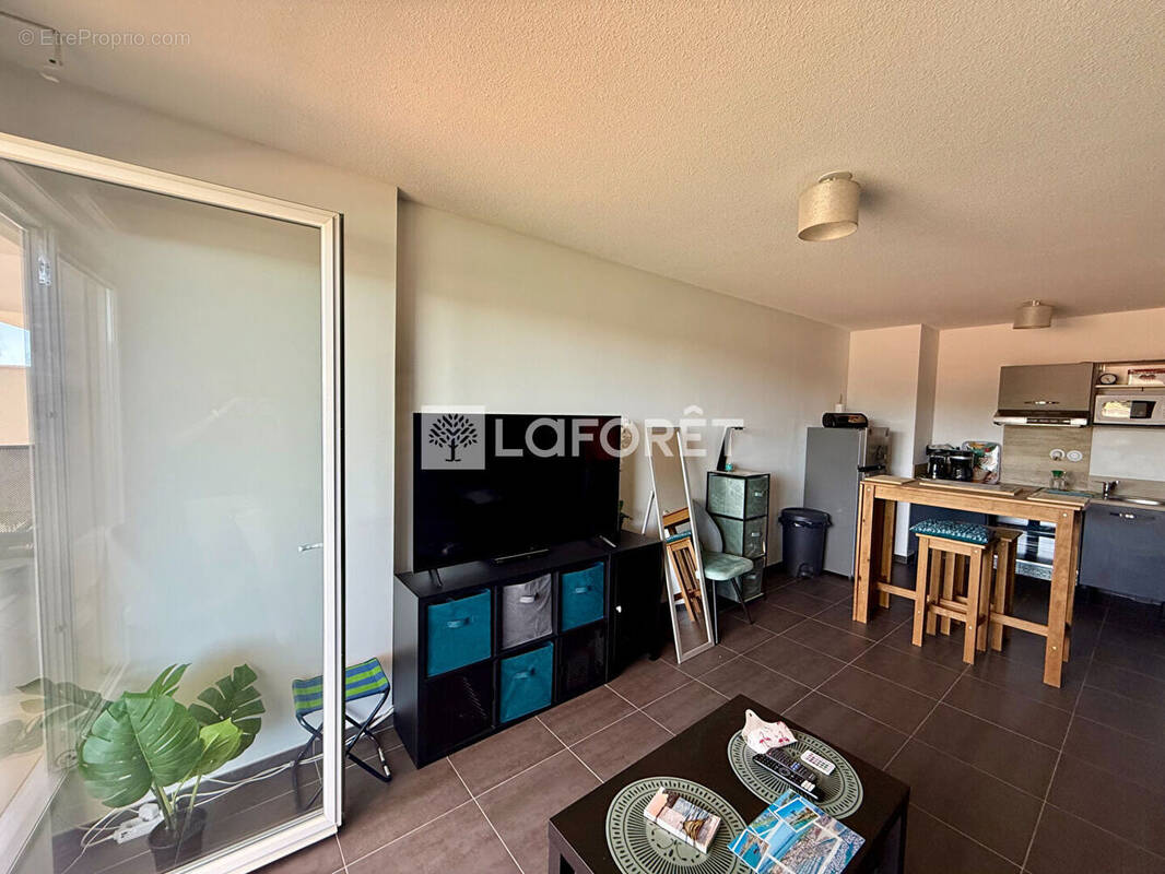 Appartement à JUVIGNAC