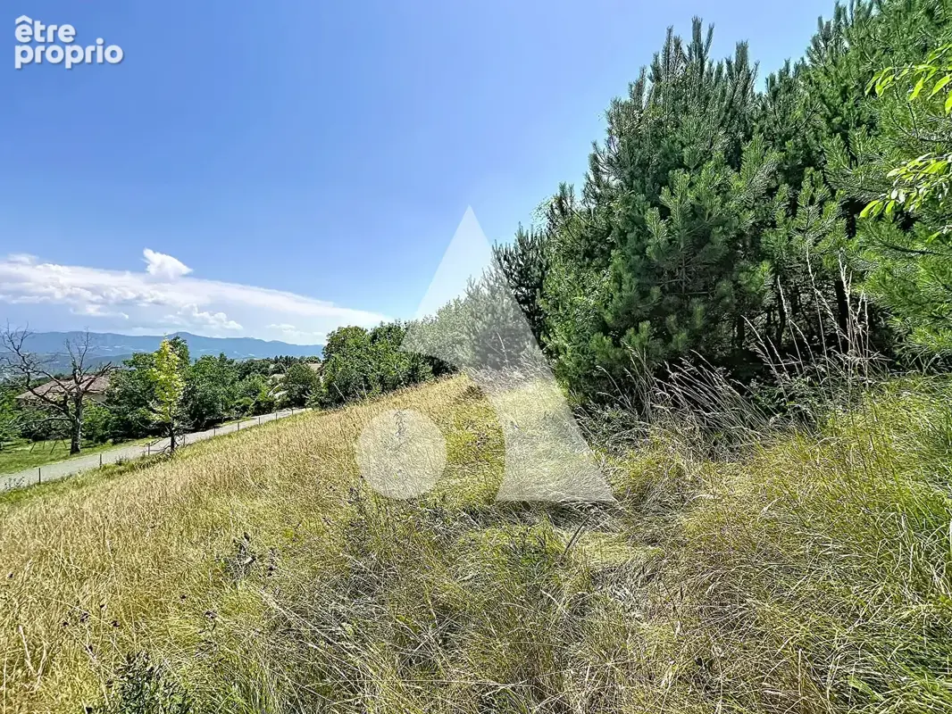 Terrain constructible de1455 m2 à La Freissinouse - photo 8