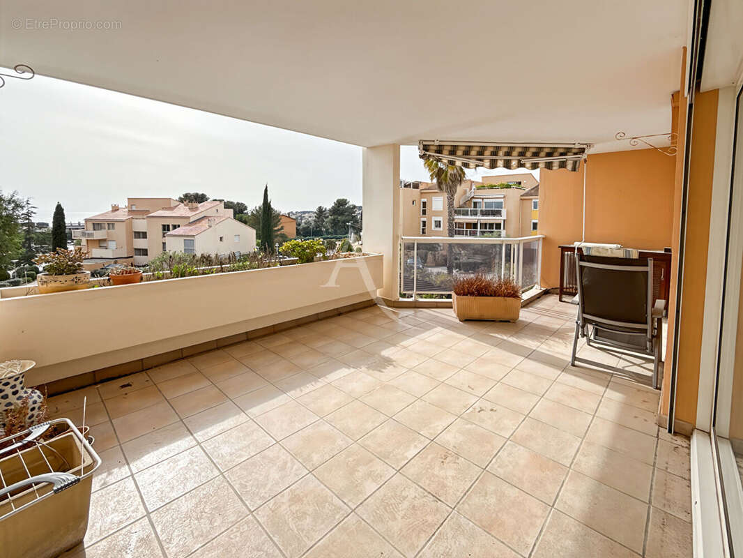 Appartement à CARQUEIRANNE