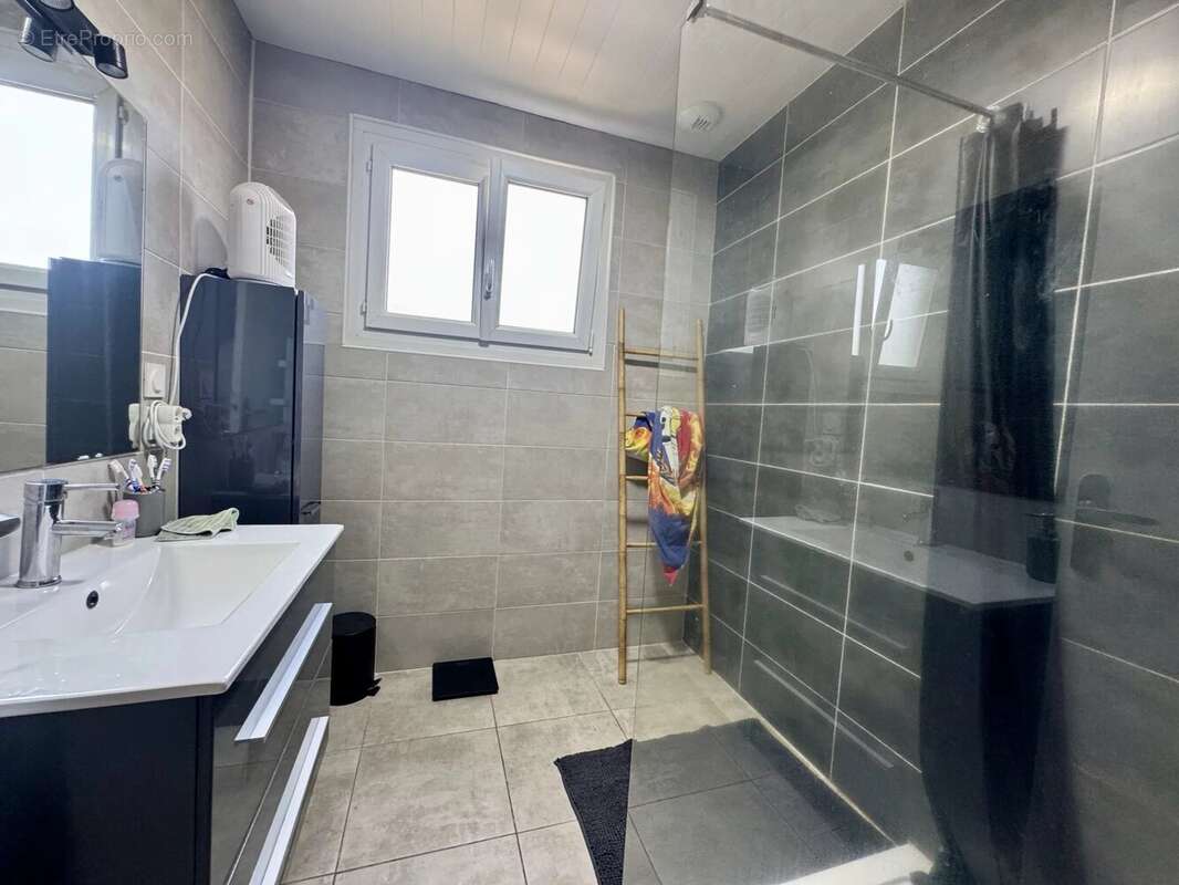 Belle maison rénovée à Audressein - photo 6