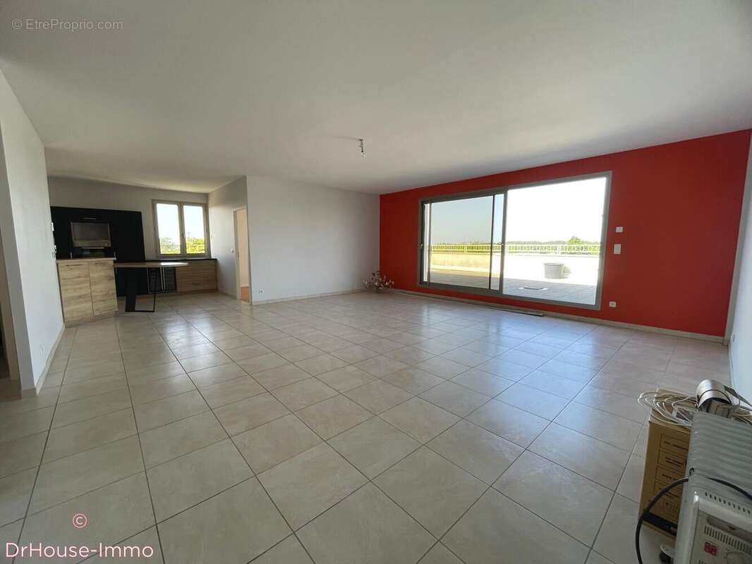 Appartement à AMILLY