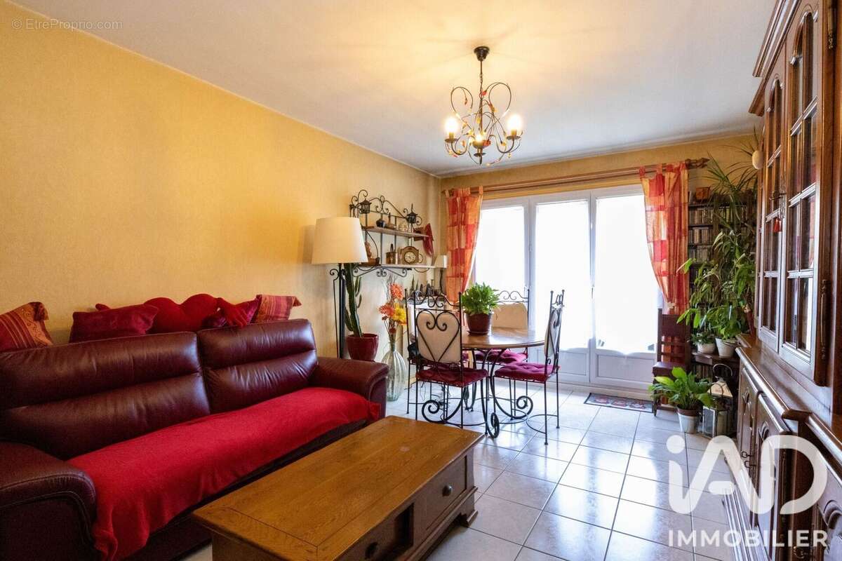 Photo 9 - Appartement à VILLIERS-SUR-MARNE