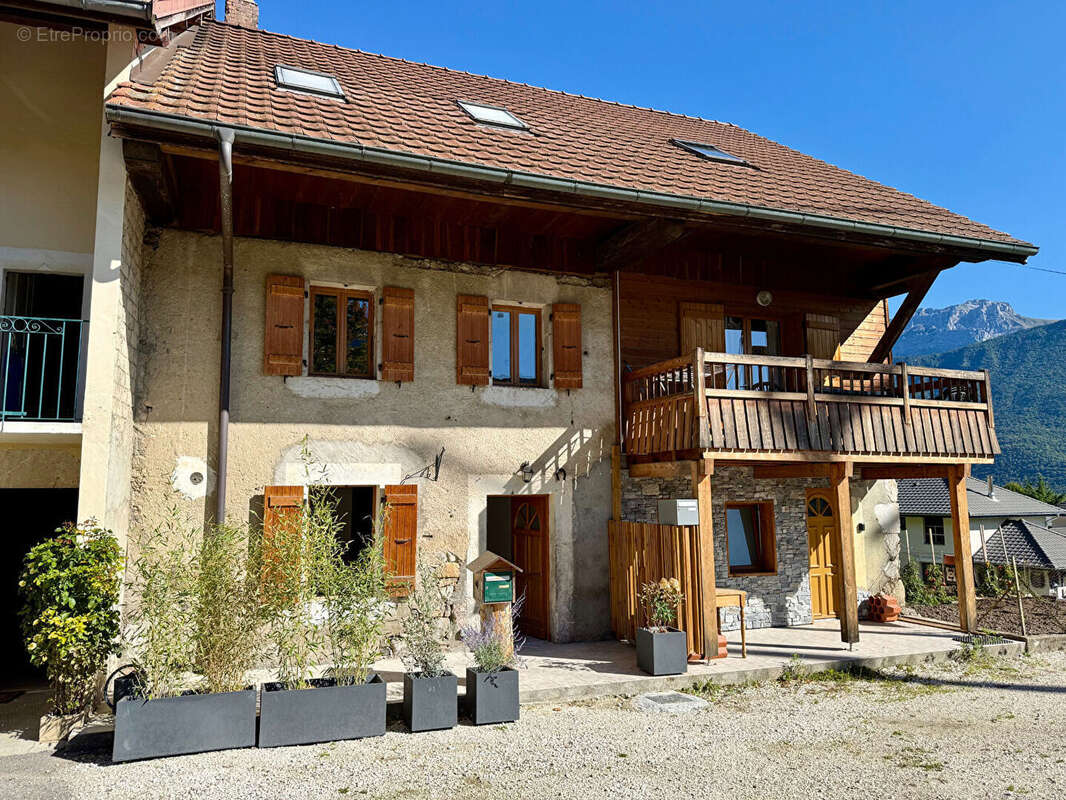 Appartement à LATHUILE