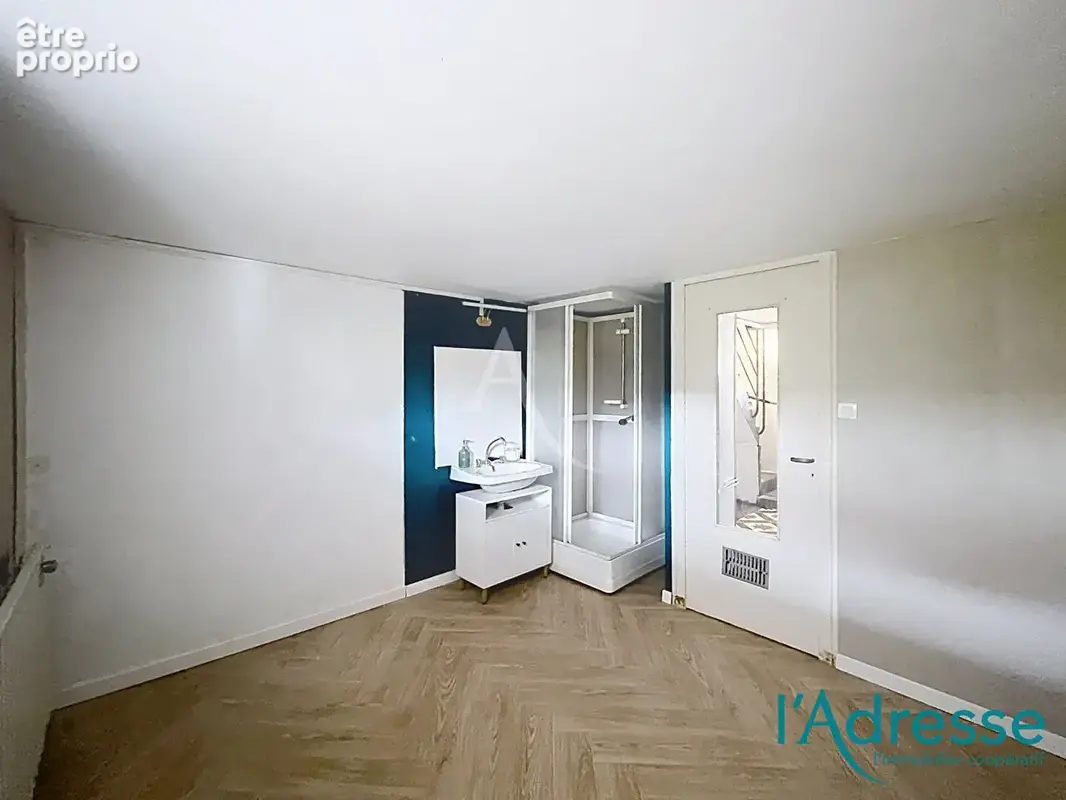 Maison Laval - photo 17