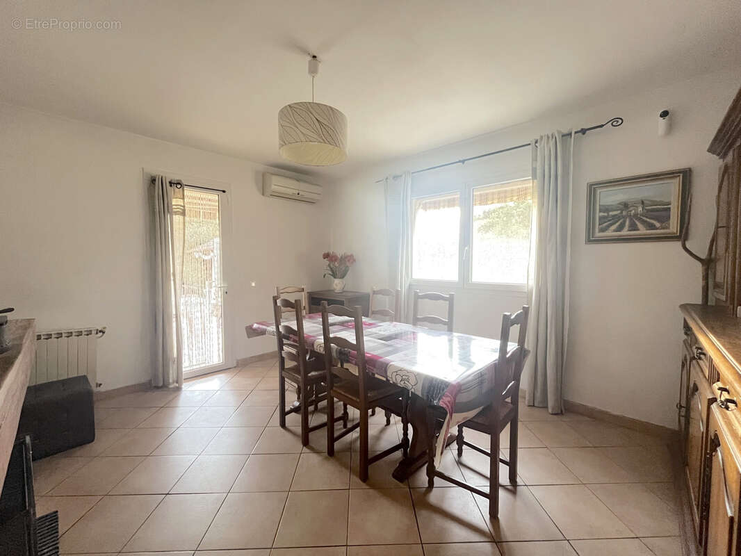 Maison à SIX-FOURS-LES-PLAGES