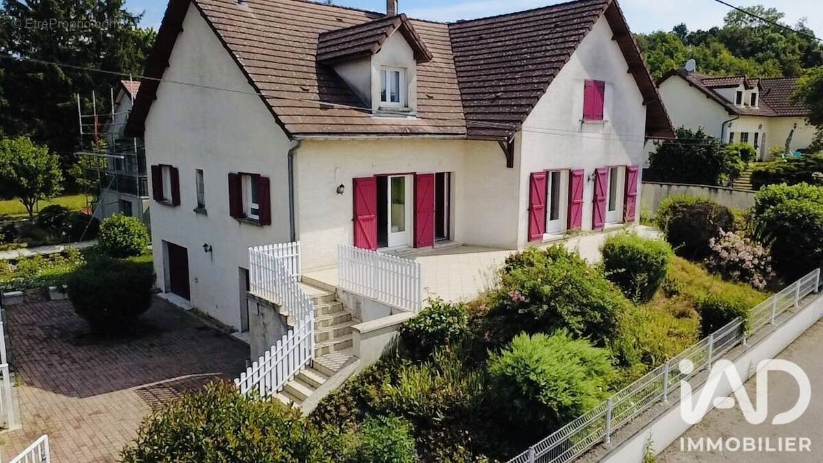 Photo 1 - Maison à EURVILLE-BIENVILLE