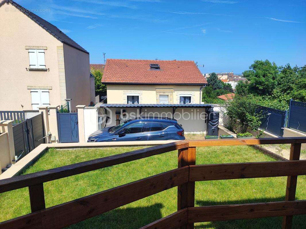 Maison à NANTERRE