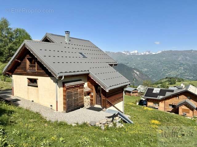 Maison à ALBIEZ-MONTROND