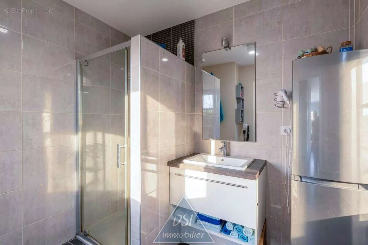 Appartement t3 avec jardin privatif à tramoyes - photo 9