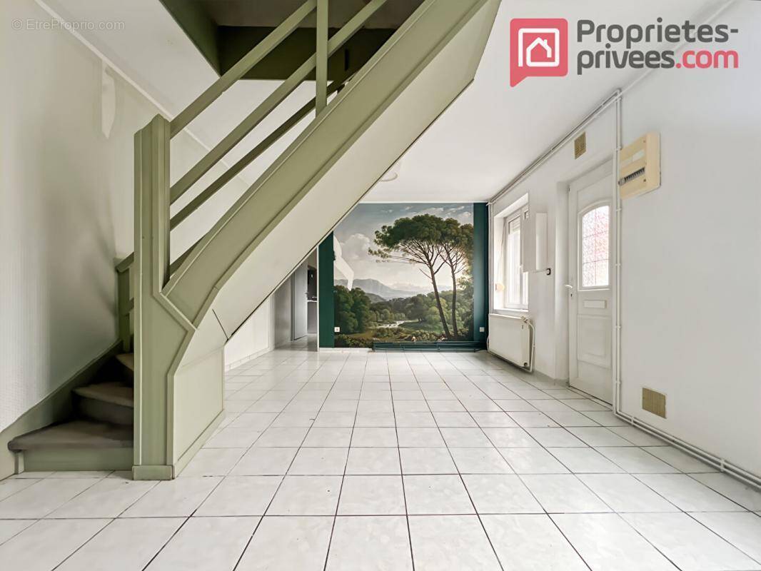 Maison à HOUPLINES