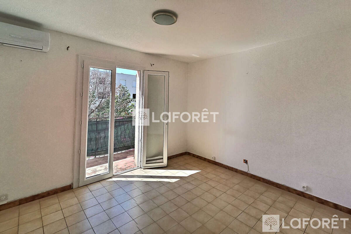 Appartement à LA LONDE-LES-MAURES