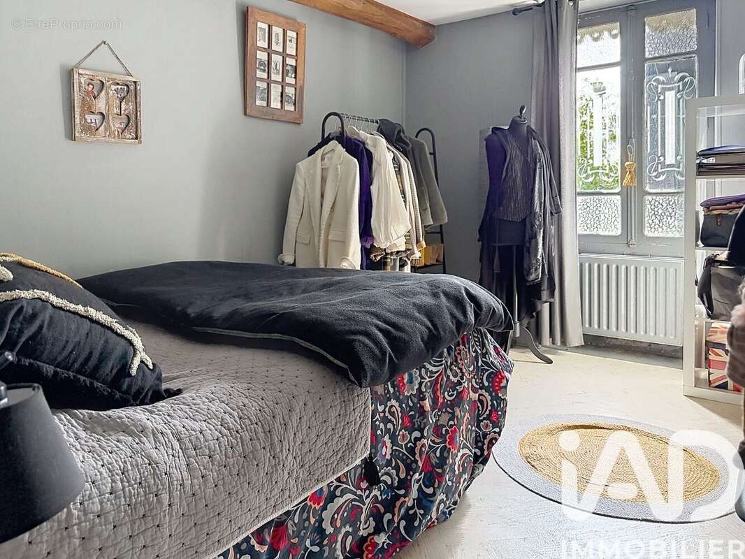 Maison 122 m² à Saint-Georges-De-Rex  - photo 8
