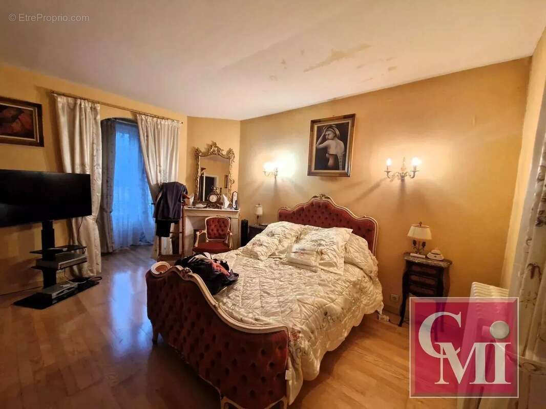 Maison ancienne avec grand terrain ! - photo 9