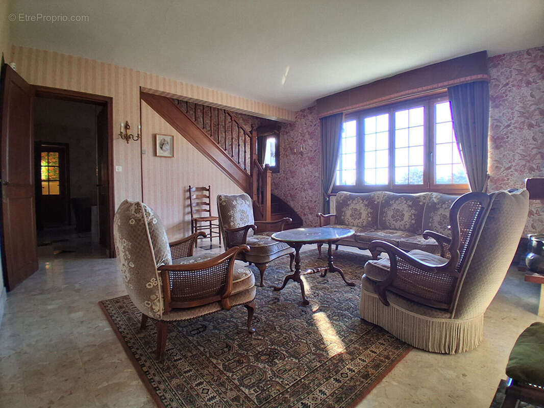 Maison à ROUGERIES