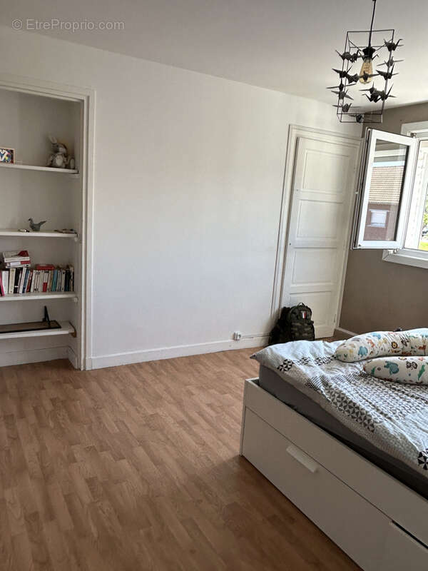 Maison à COURRIERES