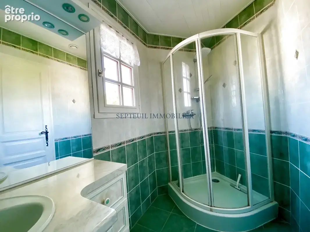 Maison traditionnelle parfait état 170m2. 7 pièces, 4 chambres. 1 360 m2 de terrain - photo 19