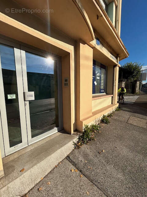 Commerce à CHAUMONT