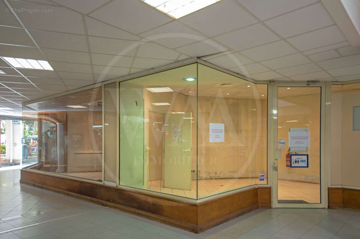 Commerce à CAGNES-SUR-MER