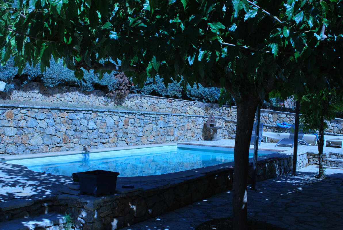 Maison à VILLECROZE