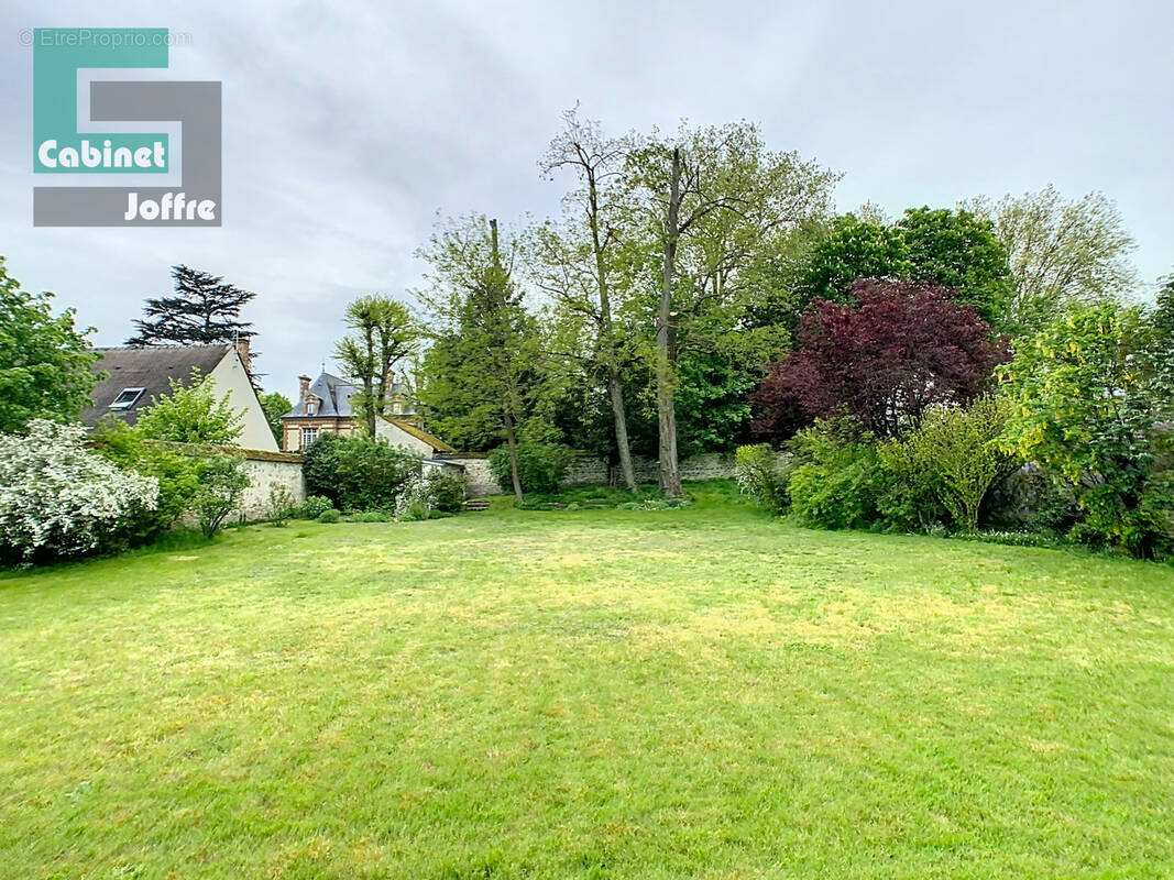 Appartement à FONTAINEBLEAU