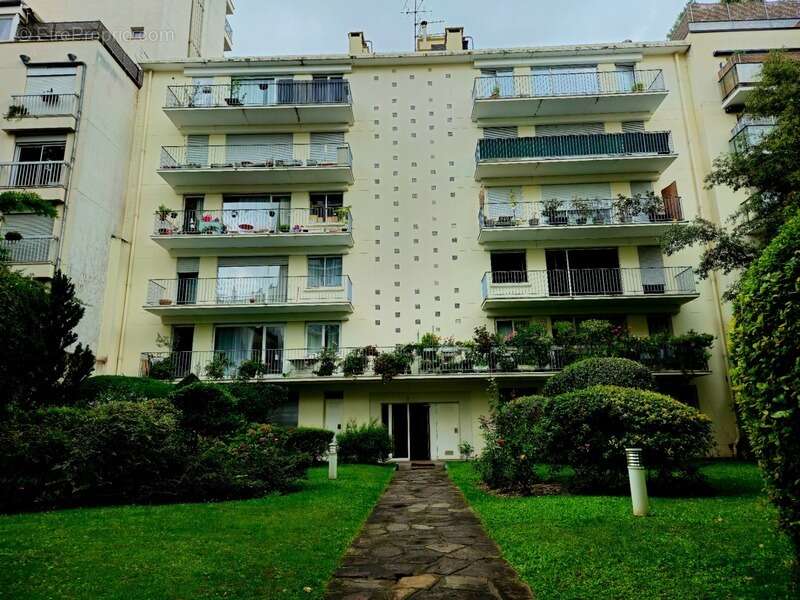 Appartement à vendre 2/3 pièces PARIS 15EME ARRONDISSEMENT (75) - photo 4