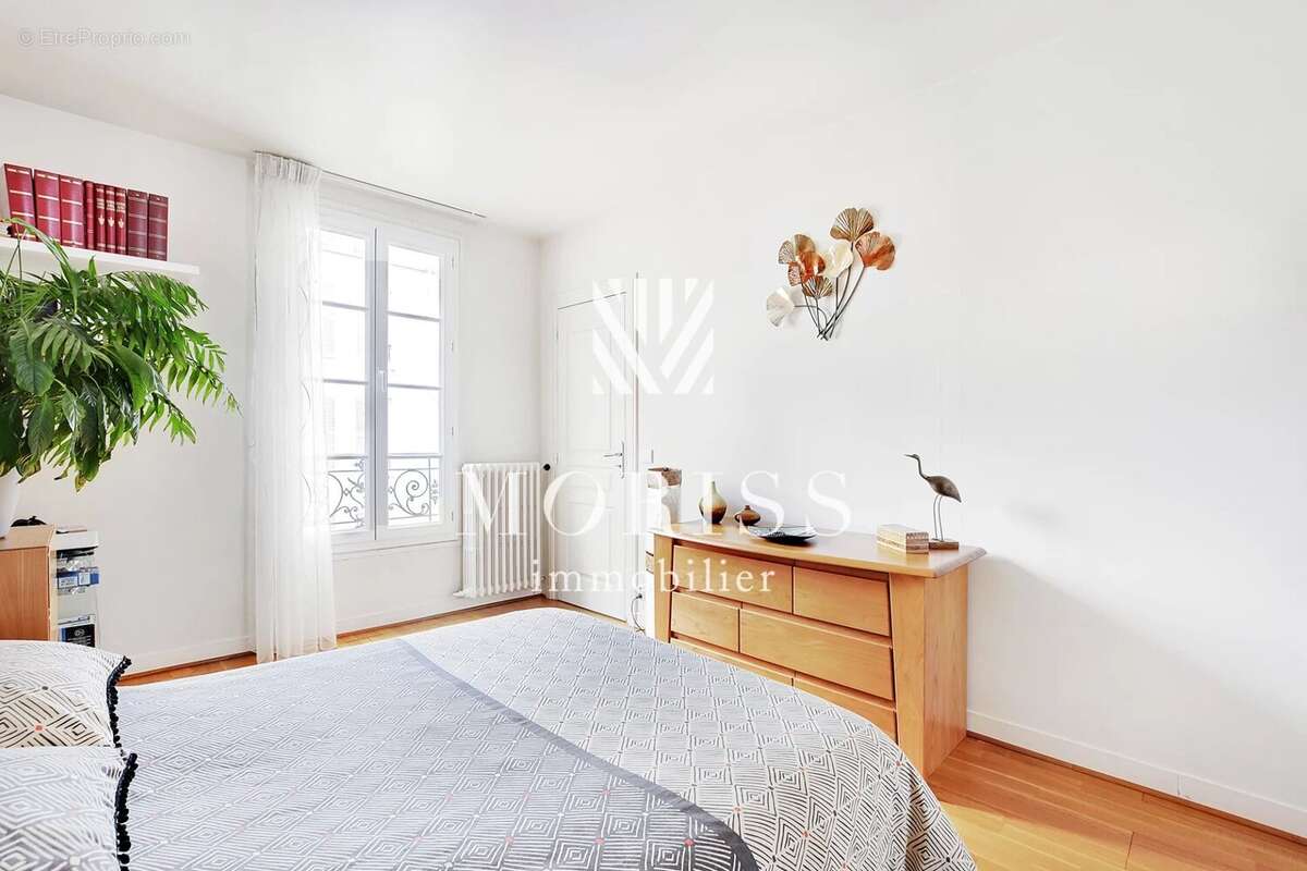 Appartement à PARIS-11E