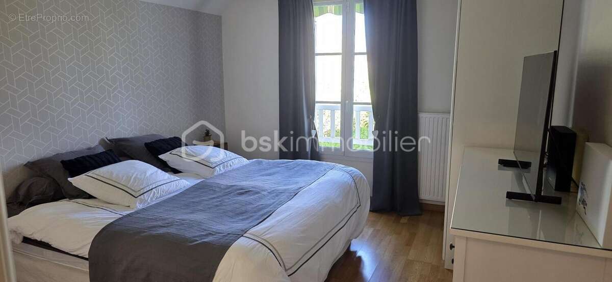 Maison à BUSSY-SAINT-GEORGES