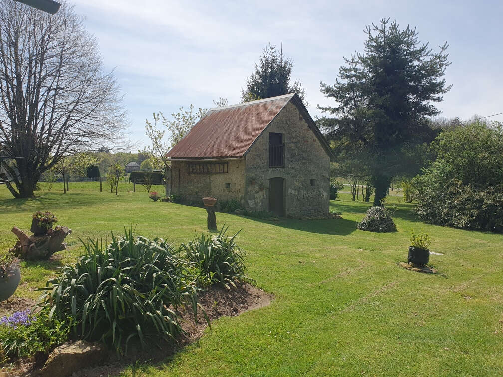 Maison à SAINT-PRIVAT