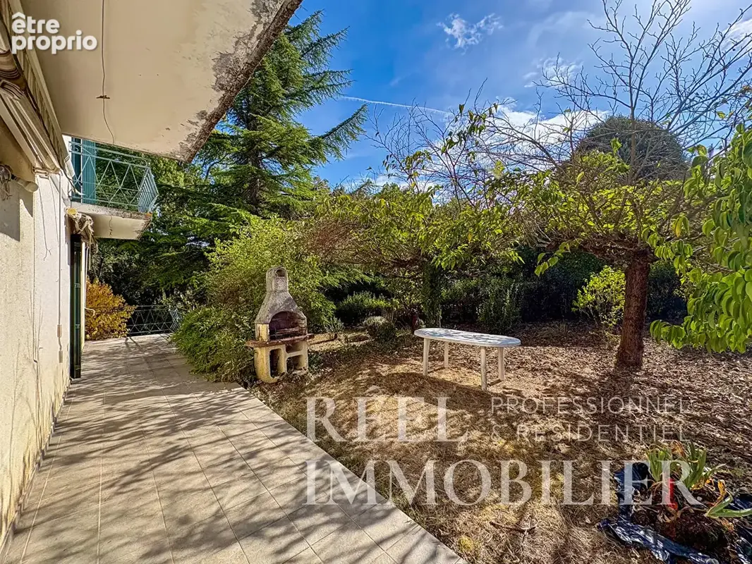 Maison des années 70 avec jardin arboré de 1 000 m² / Proche de l'IUT d'Auch - photo 8