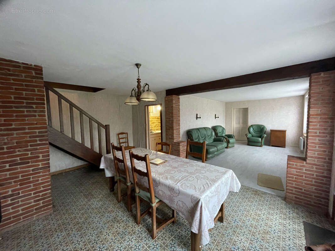 Maison à SASSETOT-LE-MAUCONDUIT